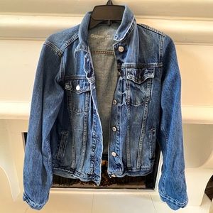 Gap women’s denim jacket